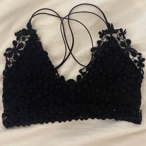 Free People Tops - 🎬FREE PEOPLE BRALETTE🎬